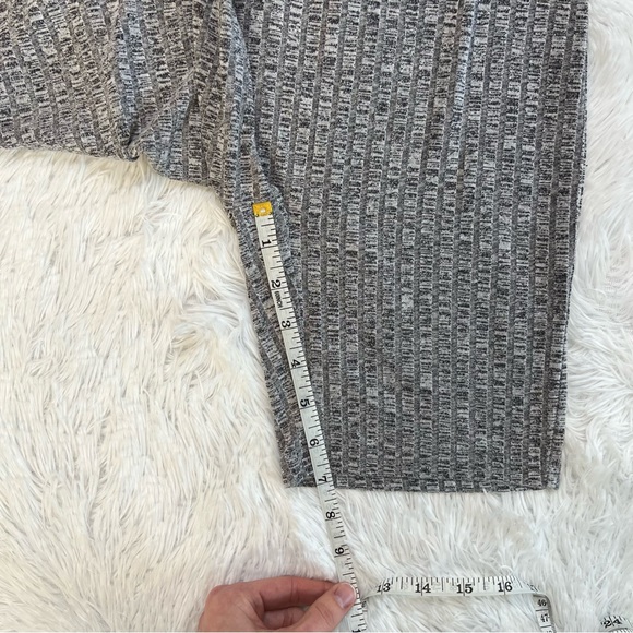 H&M Heather Gray Ribbed Knit High Rise Biker Shorts Size XS 7" Inseam - Picture 5 of 7